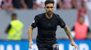 Com Coronado, Corinthians treina de olho no Palmeiras