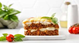 Lasanha de carne moída com dois molhos: teste o prato cremoso e fácil
