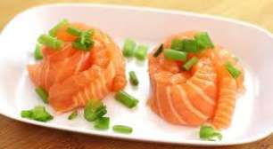 Aprendendo de uma vez: como fazer sashimi de salmão bem fresco
