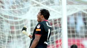 "Quem é Vitória não se rende"; Ídolo do clube, Viáfara manda recado para a torcida sobre o BaVi