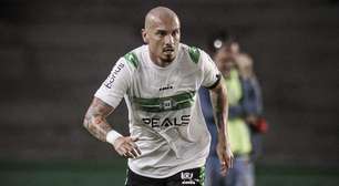 Maicon estreia na Série B pelo Coritiba e prega foco total na busca pelo acesso