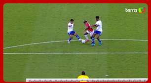 Veja análise do VAR que deu cartão vermelho para zagueiro do Cruzeiro, em jogo contra Internacional