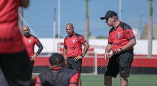 Confia no trabalho do Tencati à frente do Atlético-GO? Vote e participe!