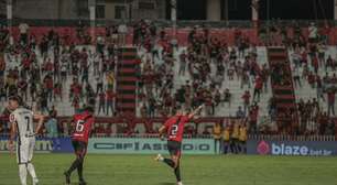 Quem é o dono da camisa 2 do Atlético-GO? Clube ganha mais uma opção com chegada de novo zagueiro