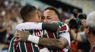 De volta aos gramados, Neymar cobra personalidade ao Santos após derrota no Maracanã