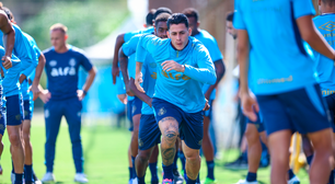 Quinteros fecha treino do Grêmio e surpreende com escalação contra o Mirassol: "Tudo ou nada"