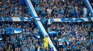 Torcida do Grêmio faz pedido inusitado a Alberto Guerra "Pra Ontem"