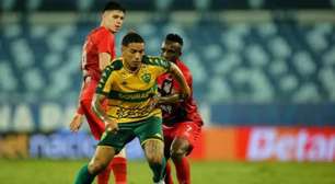 Cuiabá marca duas vezes no segundo tempo e vira a partida contra o Athletico pela Série B