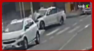 Adolescente bate BMW em poste após pegar veículo sem autorização dos pais em Belo Horizonte