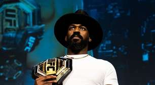 Jon Jones faz publicação sobre luta com Tom Aspinall e depois apaga