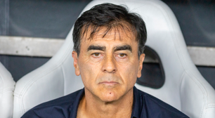 Alberto Guerra confirma substituto de Gustavo Quinteros no Grêmio: "Vai assumir"