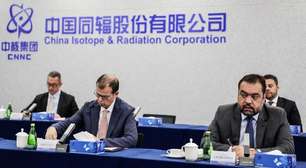 Em parceria com a China, Castro anuncia a construção de 2 hospitais para tratamento de câncer no RJ