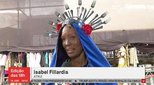 Mãe atípica de 3, atriz da Globo vive Maria com coroa de talheres em Paixão de Cristo