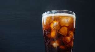 Clássico dos anos 80, refrigerante volta às prateleiras e conquista fãs nostálgicos