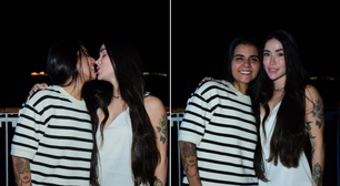 Após anúncio de que irão morar juntas, Yasmin Santos e noiva trocam beijos em cruzeiro