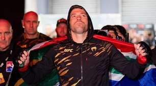 Lesão tira Dricus du Plessis de luta pelo título contra Khamzat Chimaev no UFC 317, diz jornalista