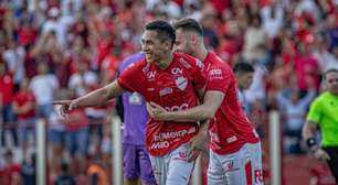 Mesmo com vitória do Vila Nova, torcida fica 'fervendo' com Rafael Lacerda