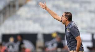 Renato Paiva comenta sobre a derrota e afirma: "houve dois jogos aqui"