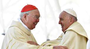 Quem é o carmelengo, homem que governa o Vaticano na ausência do Papa