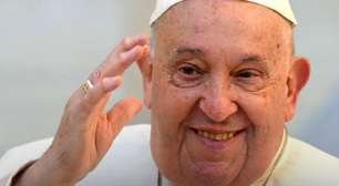 Web se assusta com caixão aberto do Papa: 'Que triste'