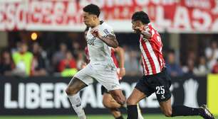 Com atuação apagada e erro decisivo, Botafogo perde mais uma na Libertadores