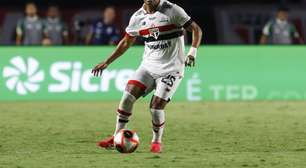 Hora de poupar? Alisson tem sido pilar do meio-campo do São Paulo, mas minutos preocupam