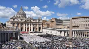 Sinal de celular será bloqueado no Vaticano para isolamento dos cardeais no conclave