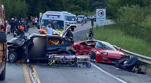 Ferrari bate de frente com outro veículo e deixa feridos em Piedade (SP)