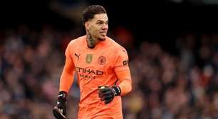 Manchester City planeja mudanças e deve negociar Ederson