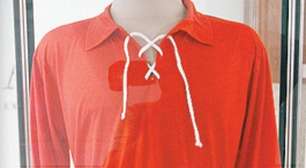 Brasil já usou duas vezes camisas vermelhas na história; relembre