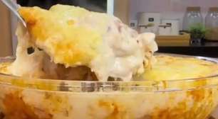 Macarronada Gratinada com Molho Cremoso para o Almoço de Domingo em Família