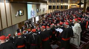 Vaticano anuncia que conclave para escolher novo papa terá início em 7 de maio