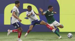 Mesmo lutando, Vitor Roque segue sem marcar e Palmeiras tropeça no Allianz