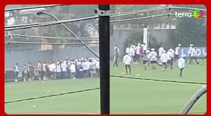 Torcida invade centro de treinamento do Santos após derrota para o RB Bragantino