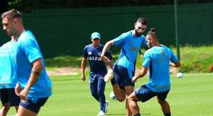 Mano prepara até quatro alterações no Grêmio para duelo contra o CSA