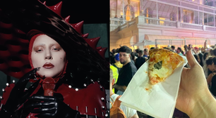 Lady Gaga distribui pizza para fãs que estão acampados em porta de hotel