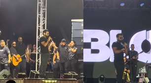 Cantor Pablo se irrita e ameaça deixar palco em show: 'Não aguenta beber, não bebe'