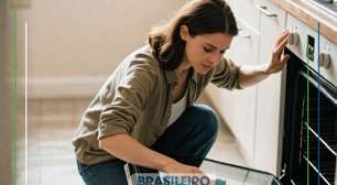 Difícil acreditar: este é o melhor jeito de REMOVER gordura do seu forno