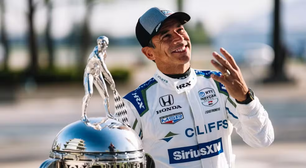 Hélio Castroneves correrá na Stock Car em 2025