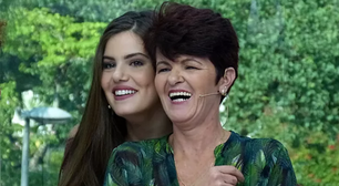 Camila Queiroz revela que mãe é manicure, vira alvo de críticas e rebate: 'Narrativa muda'