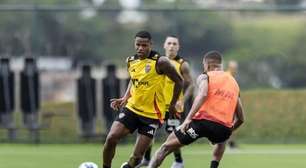 Júnior Santos retorna aos treinamentos no Atlético-MG