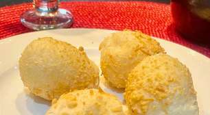 Pão de queijo 2 ingredientes: sem ovo e leite, perfeito