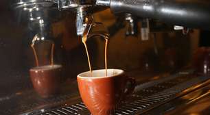 Faz mal tomar café durante as refeições?
