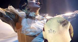 Uma tatuagem bem escondida de Lady Gaga revela a paixão da cantora pelo Rio: 'Escrita por uma criança da favela'