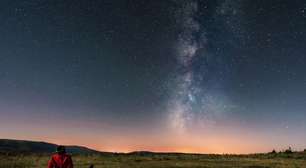 O que é 'tomar banho de estrelas', nova tendência de bem-estar