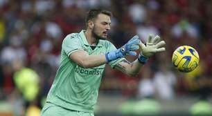 Palmeiras sonda goleiro do Grêmio