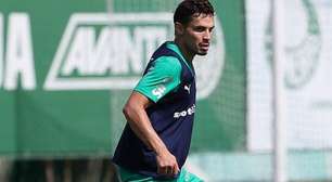 Raphael Veiga treina e volta a ser opção no Palmeiras; equipe deve ter mudanças