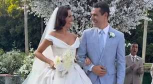 Casamento de Isis Valverde e Marcus Buaiz: Sophie Charlotte, Thaila Ayala, Renato Góes e mais famosos celebram união. Veja looks e fotos!