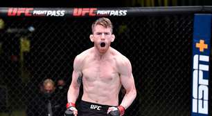 UFC Des Moines: Deiveson Figueiredo é dominado e perde para Sandhagen
