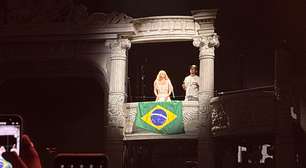 Lady Gaga lê carta para os fãs, explica demora para voltar ao Brasil e chora com gritos: 'Eu amo vocês'
